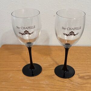 Wine Glass Set with Black Stems